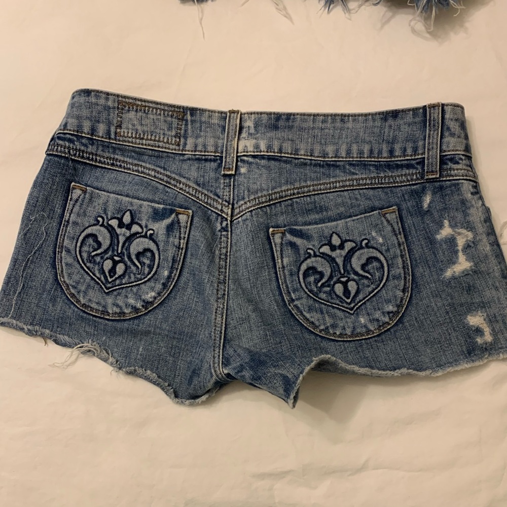 Siwy Camilla denim shorts as seen on JJD and Megan Fox - Picture 8 of 12